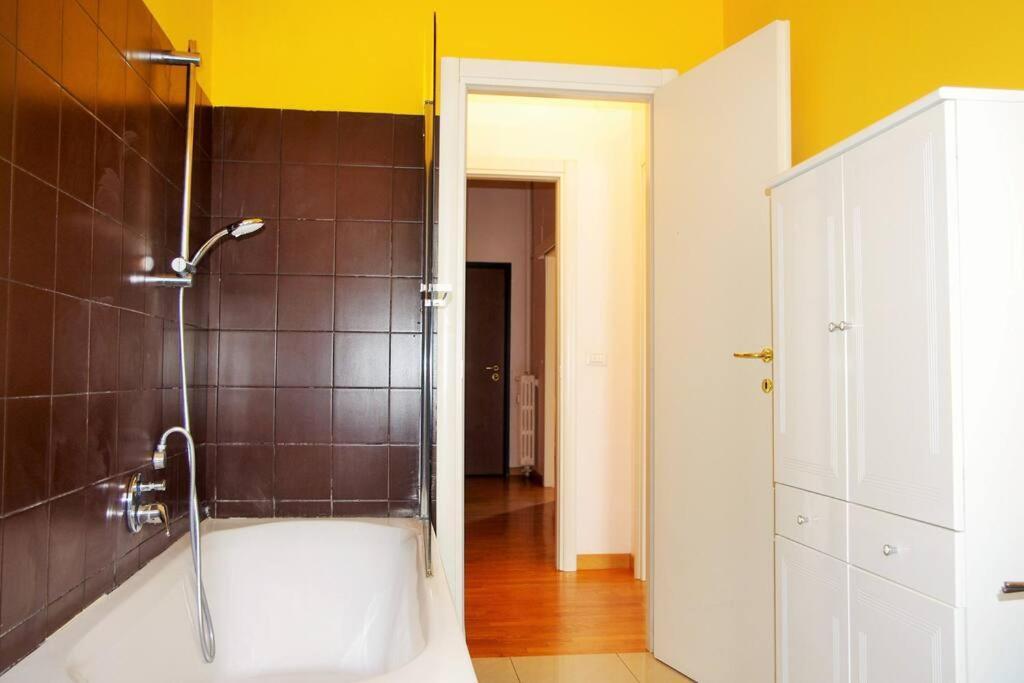 Splendido Appartamento A Pagano Milan Exterior photo
